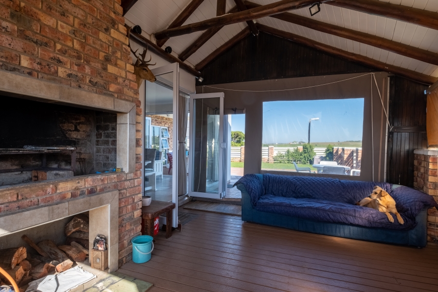 4 Bedroom Property for Sale in Cosy Corner Eastern Cape